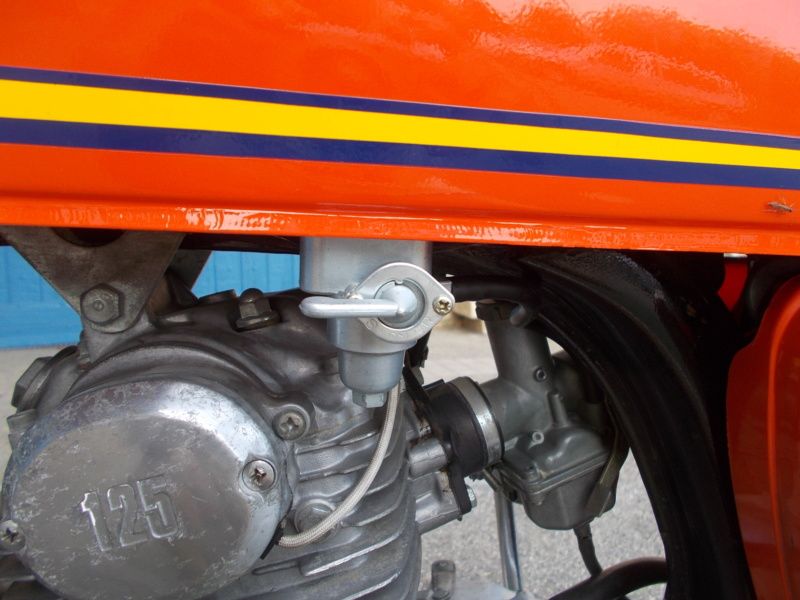 Robinet d'essence neuf conforme pour HONDA 125CBS3, 1ère version - Cliquez sur l'image pour la fermer